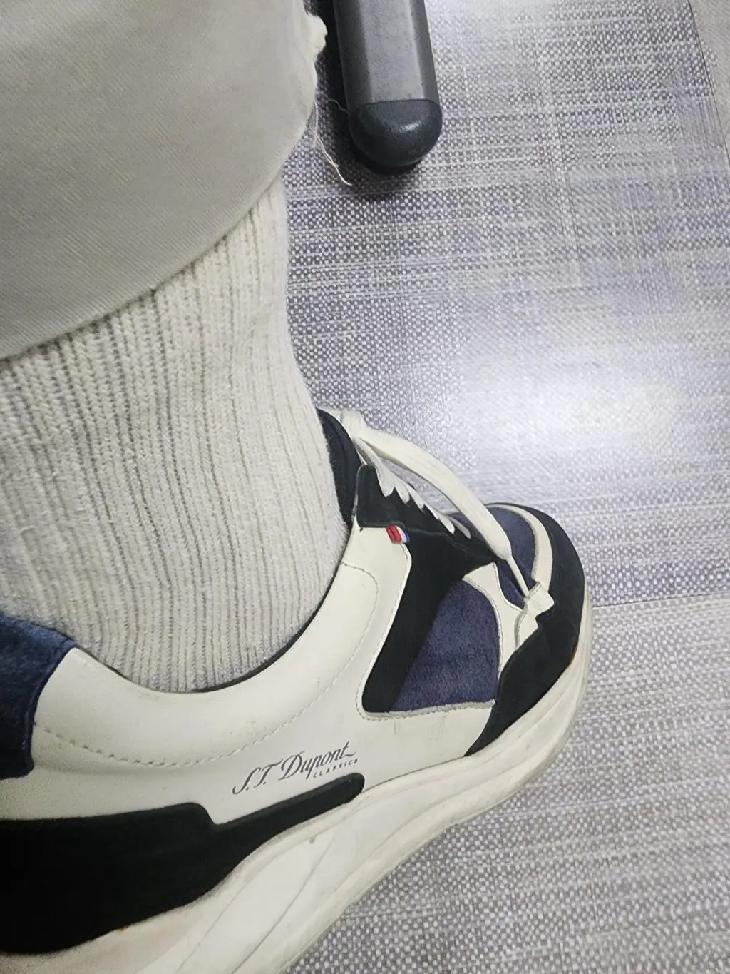 두툼해서 따뜻하고 쿠션감이있어 좋습니다
