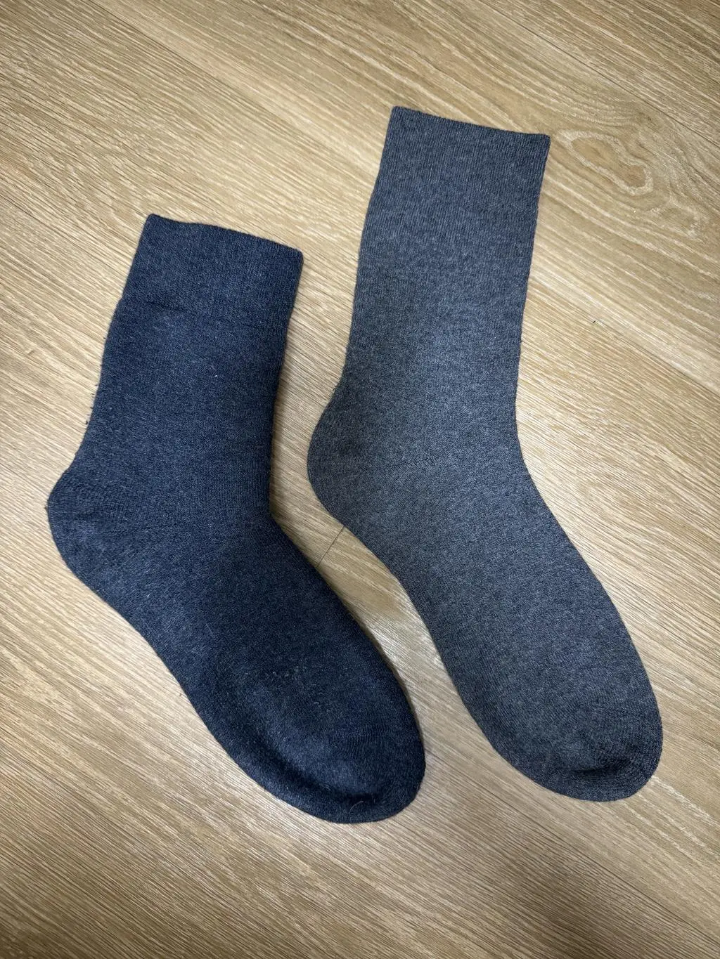 소문대로 엄청 따뜻하고 부드러워요. 모라 그런지 찬물세탁했는데도 좀 줄어요. 그래서