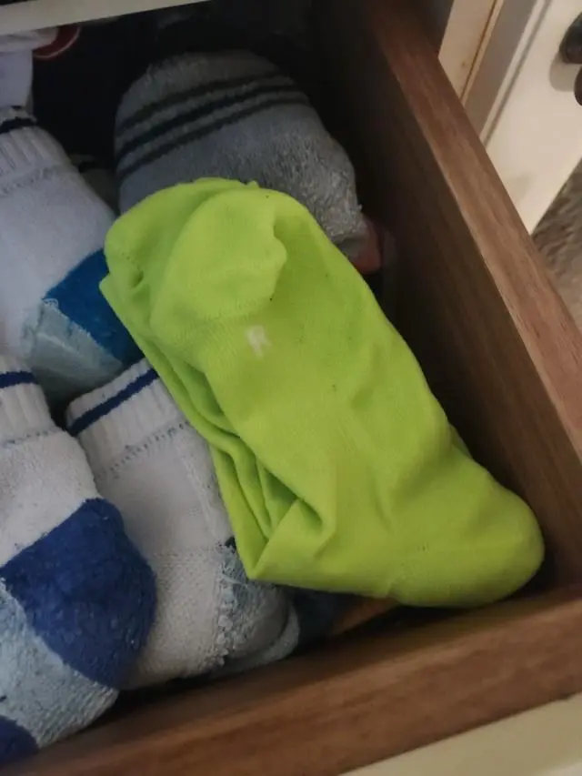 좋은데 미끌 합니다 짧은 양말도 나오길 바래요
