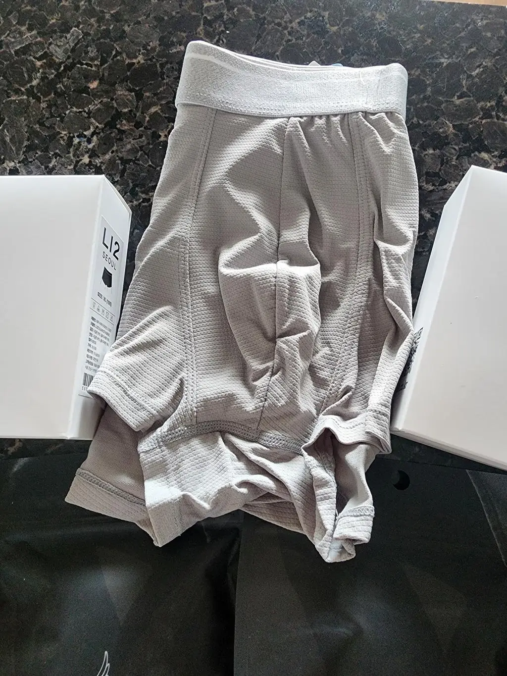 면팬티 같은 느낌.
