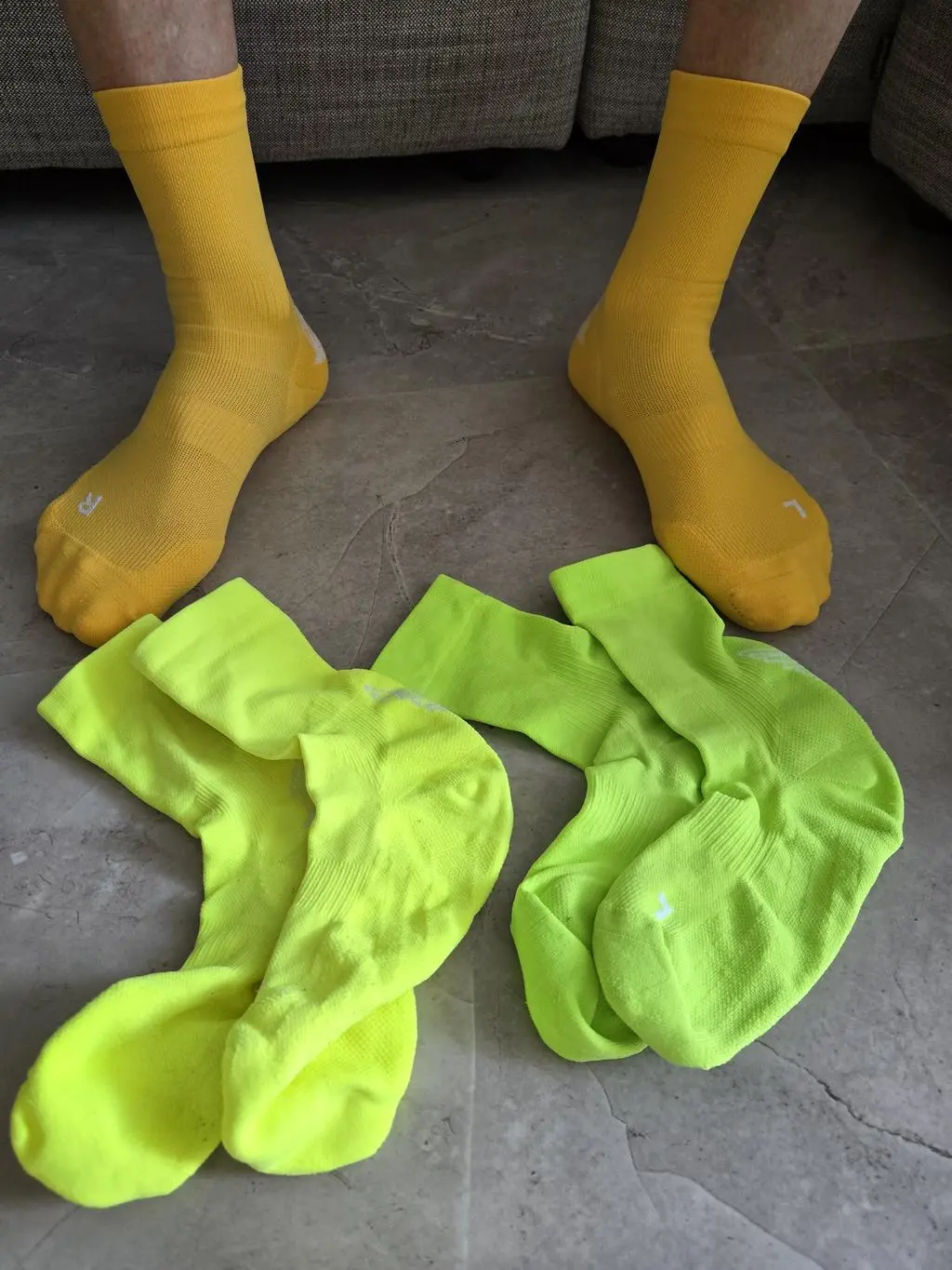 착용감 좋고 편안하고 색깔마다 너무 이쁩니다.