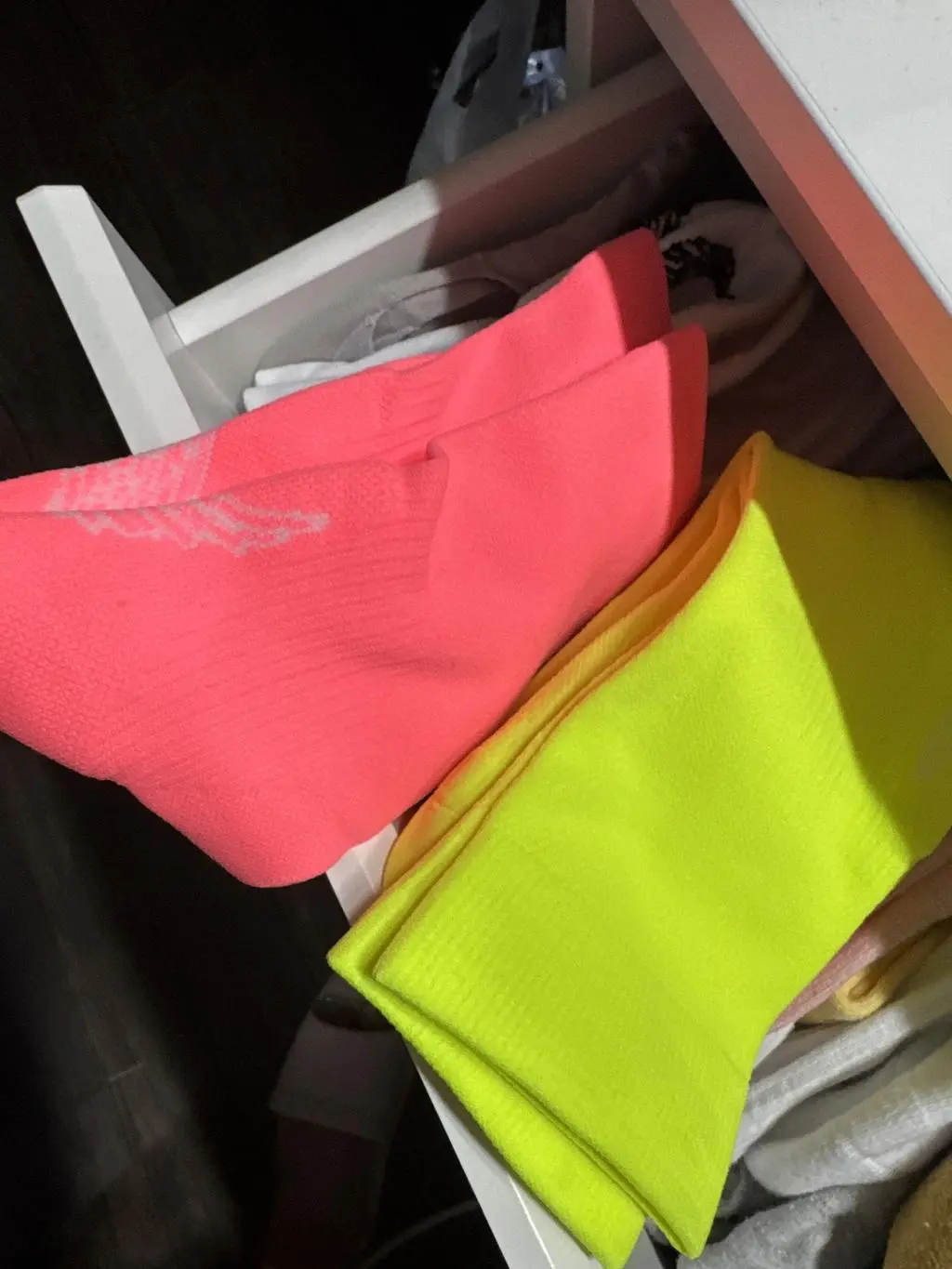 너무 편해요 발 엄청 잘 잡아 줍니다아주 좋아요