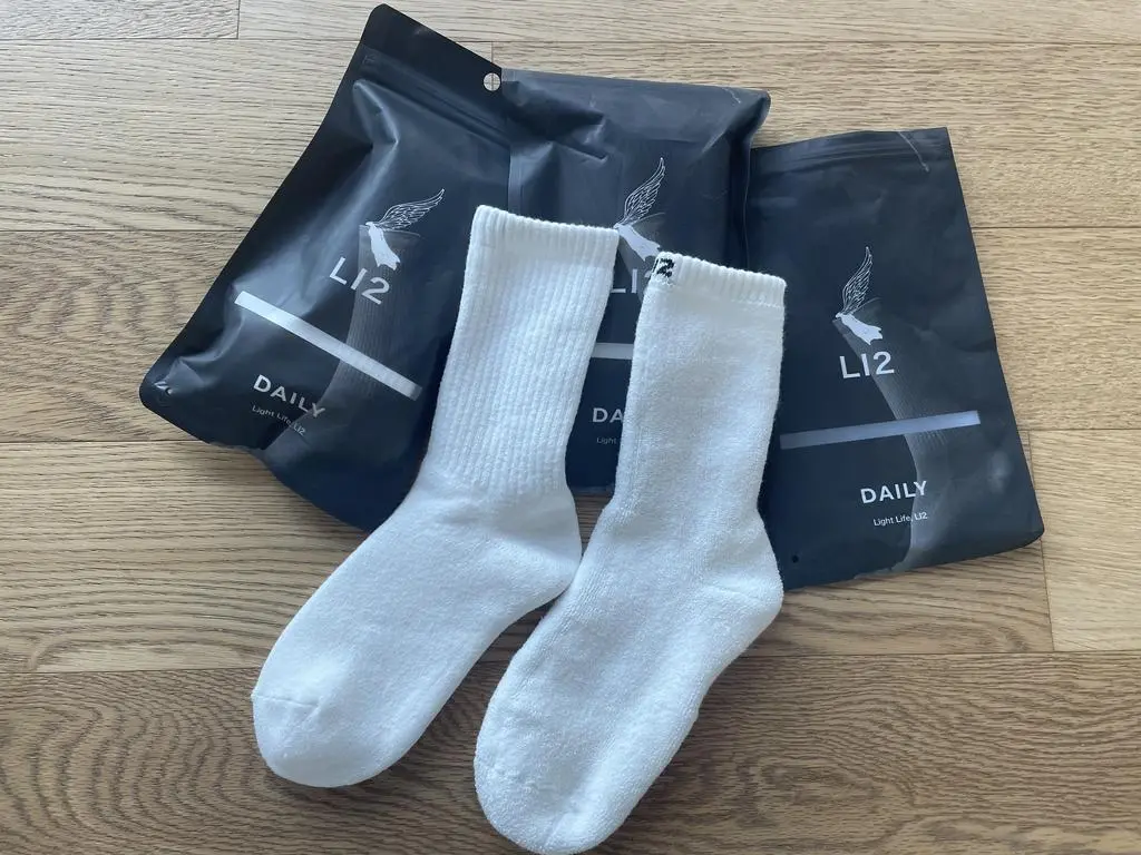 주택에 살아 집에 있을때 발이 시렵지 않은 두꺼운 양말을 찾던중 구입하게 되었어요, 