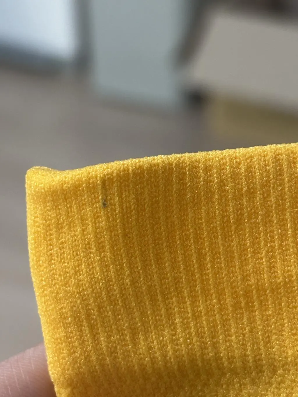 발목에 이염이 있어, 통화도 하고, 게시판에도 공장 검수 해야 하는게 아니냐고 글을 남