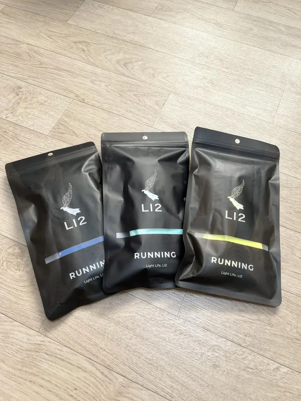 우선 색상이 다양하고 촌스럽지 않은 톤이라 마음에 듭니다
