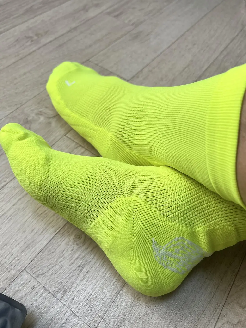 우선 색상이 다양하고 촌스럽지 않은 톤이라 마음에 듭니다
