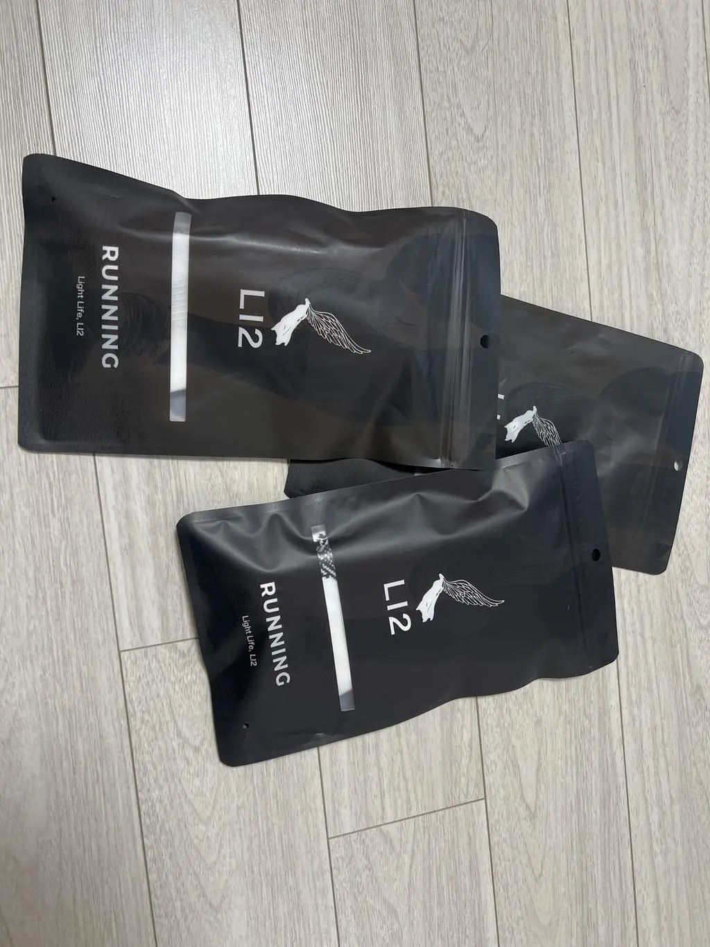 오늘 대구마라톤에 참가했습니다 일반 양말이 아니니 더 믿고 러닝할수 있었어요 결과도