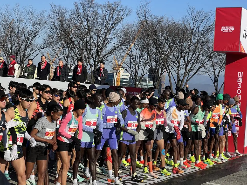오늘 대구마라톤에 참가했습니다 일반 양말이 아니니 더 믿고 러닝할수 있었어요 결과도