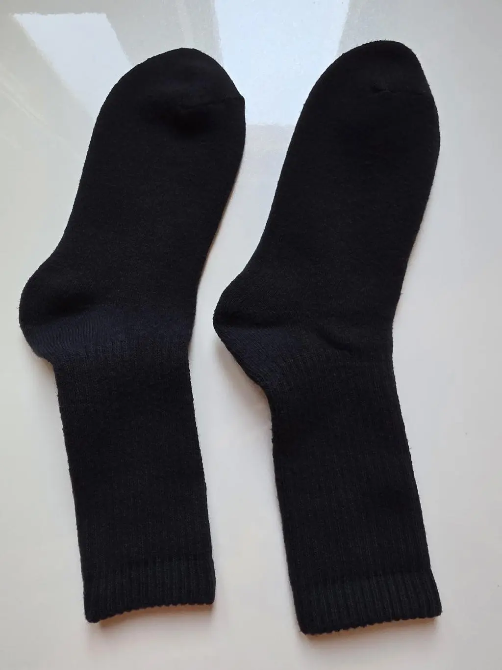 따뜻하고 신축성이 있어서 발이 큰 나에게는 최고의 선물 입니다!