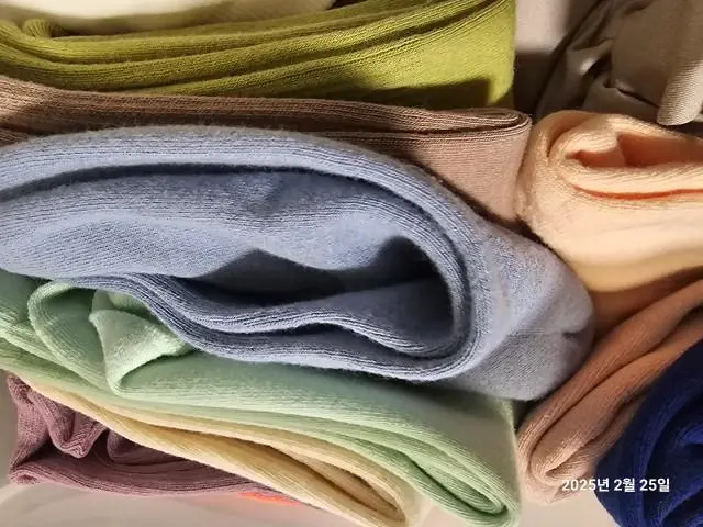 바닥이 확실히 푹신해서 걸을때 좋아요.
