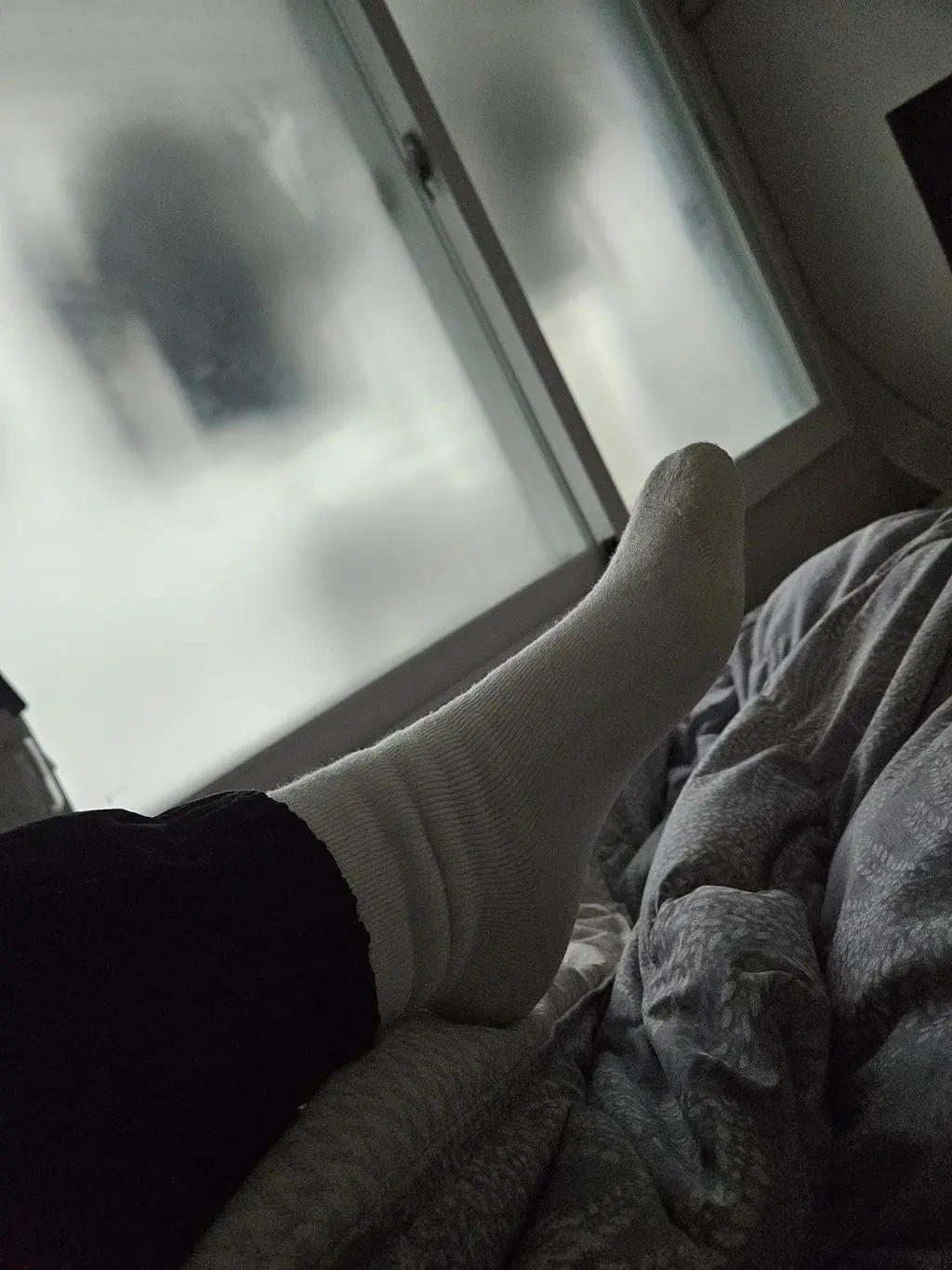 요즘 리투양말 신고는 다른 양말을 못 신네요 ㅋㅋㅋ
