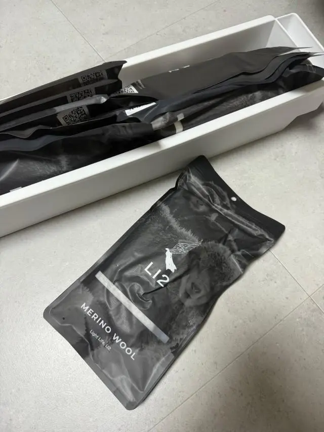 겨울은 지났지만... 미리샀어요 ㅋㅋㅋ ...
