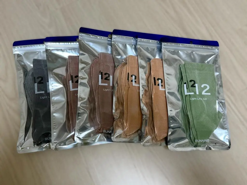 러닝 관심이 생겨서 이것 저것 보고있는데 마침 러닝양말이 보여서 구매 했어요. 탄탄한