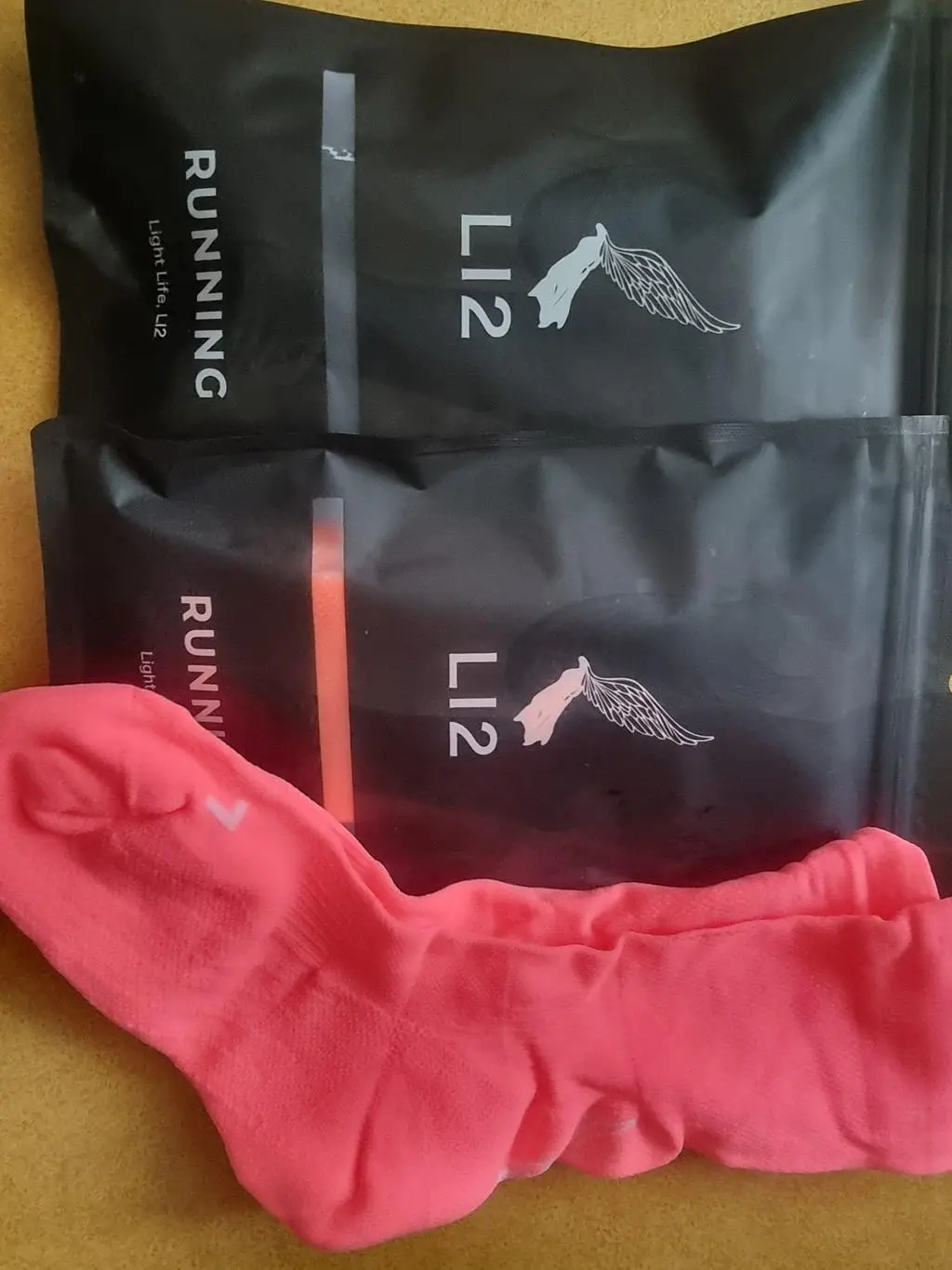 만족합니다.색감 너무 예뻐요 .
