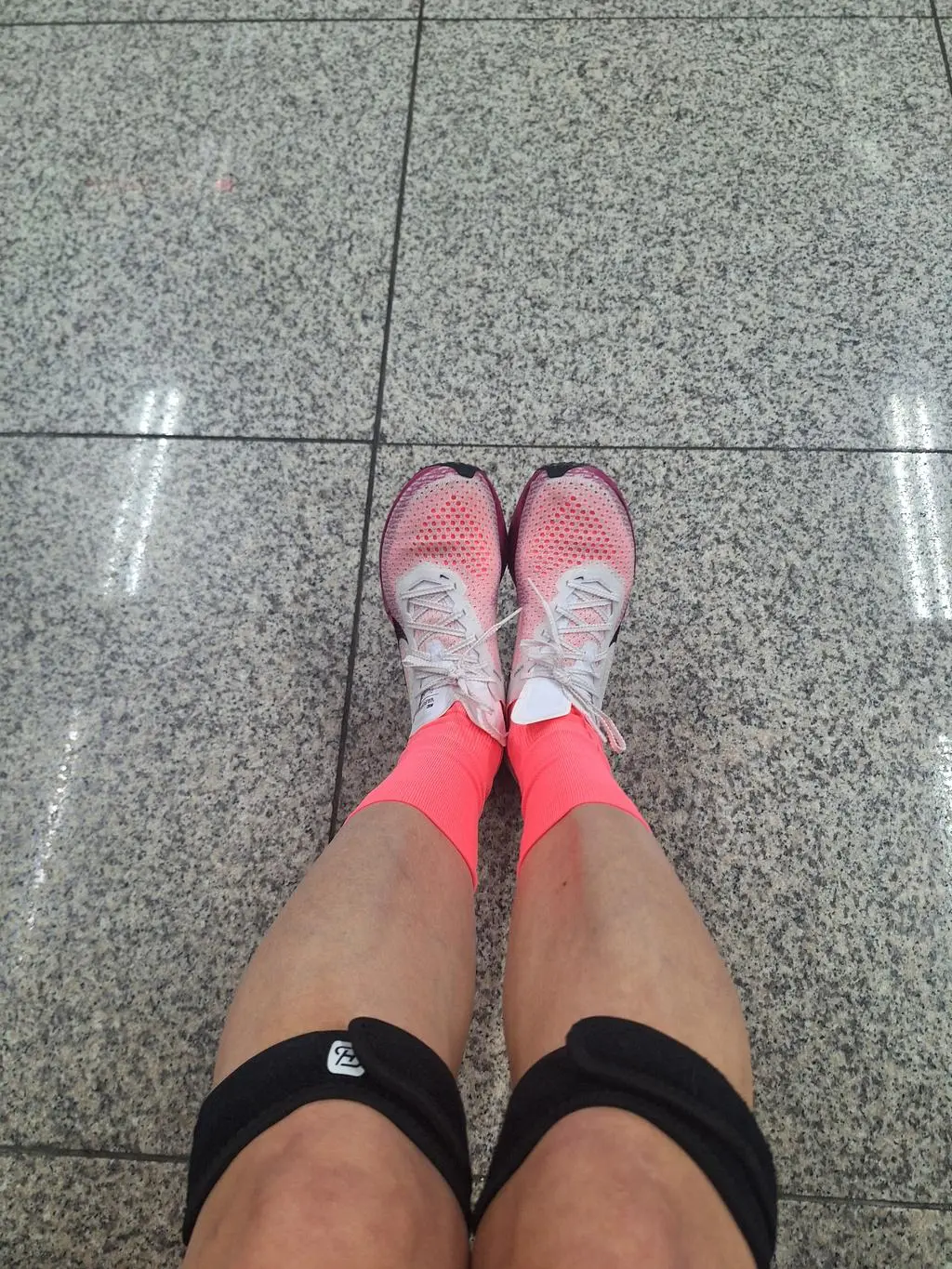 가볍고 편해서 러닝에 효과적입니다~
