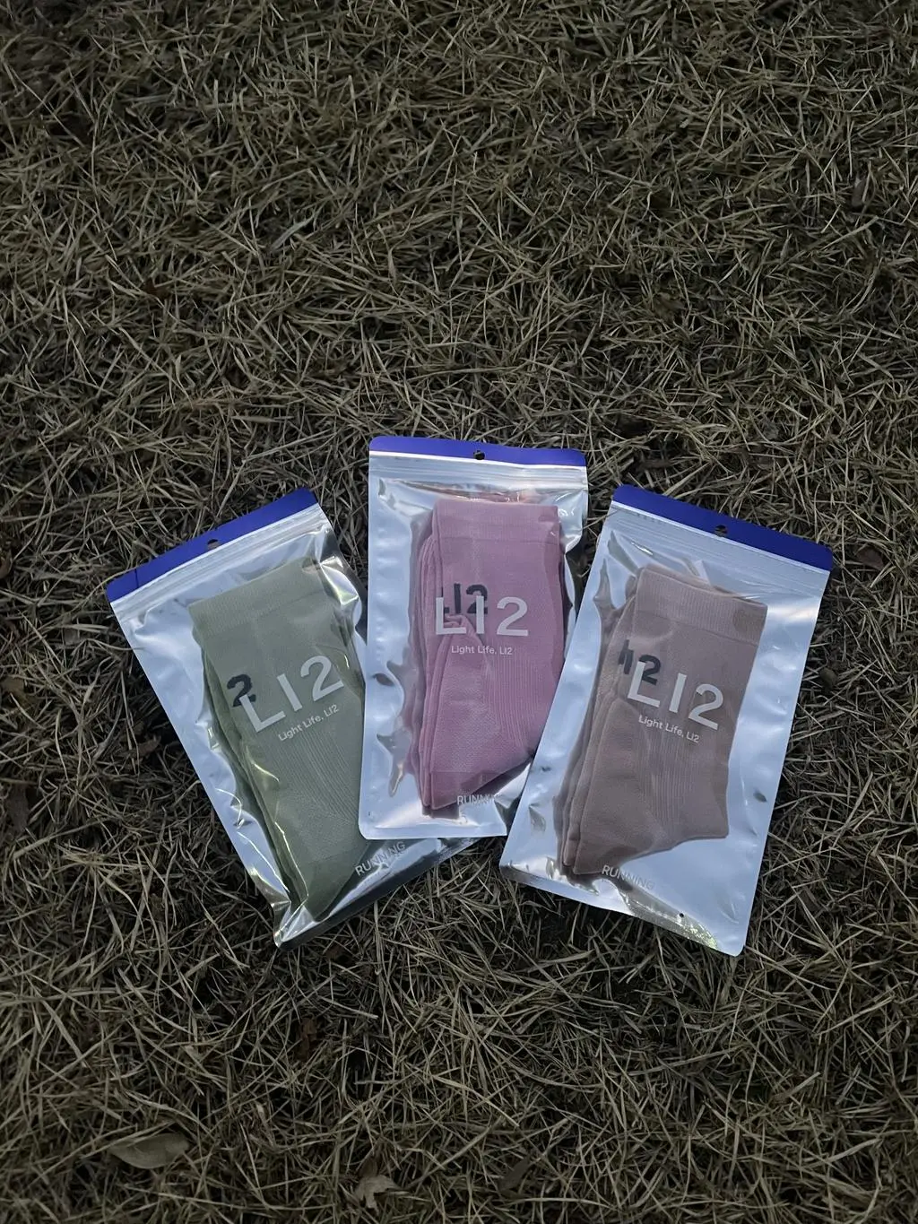 디자인적으로도 너무 예쁘고, 기능적으로도 정말 좋은 제품이에요 발에 가해지는 부담을