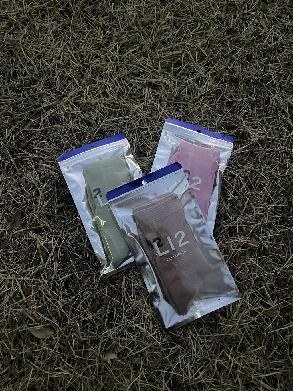 디자인적으로도 너무 예쁘고, 기능적으로도 정말 좋은 제품이에요 발에 가해지는 부담을