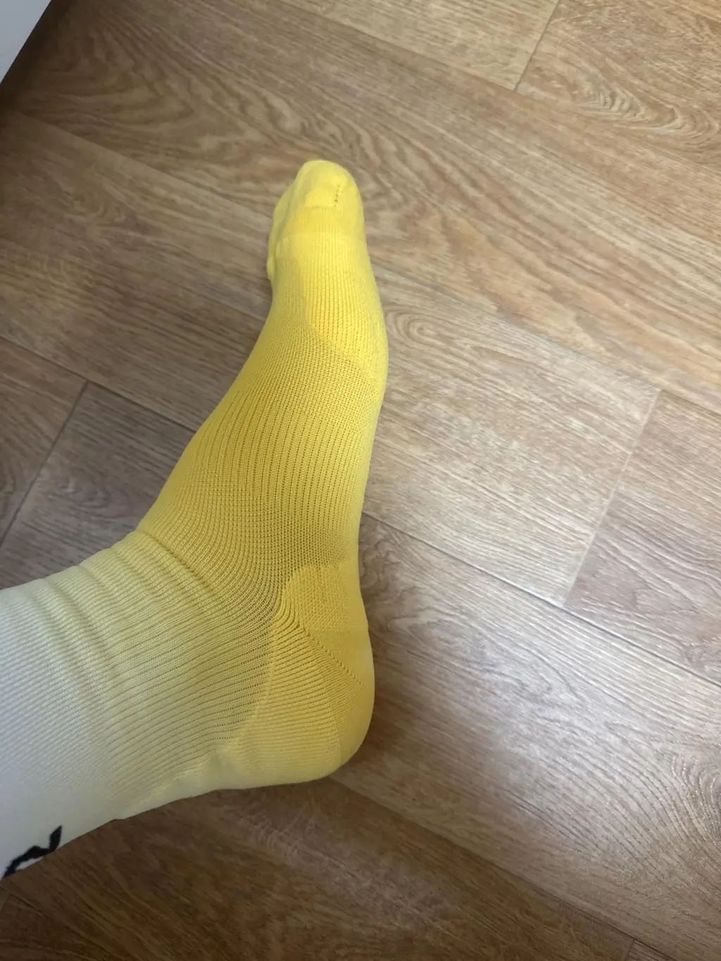 보통 러닝야먈 이라면 신을때 두껍다라고 느껴지는데 이 양말은 전혀 달 라요 착용감 정