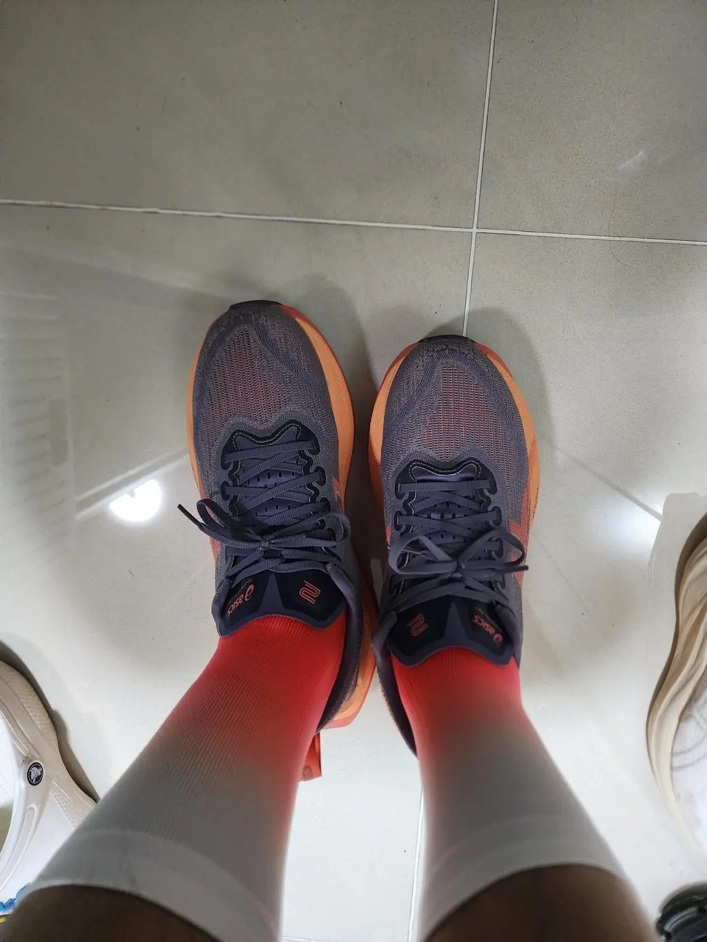 슈퍼 블라스트2 코랄 색과 깔 맞춤 할려고샀는데 잘어울리네요
