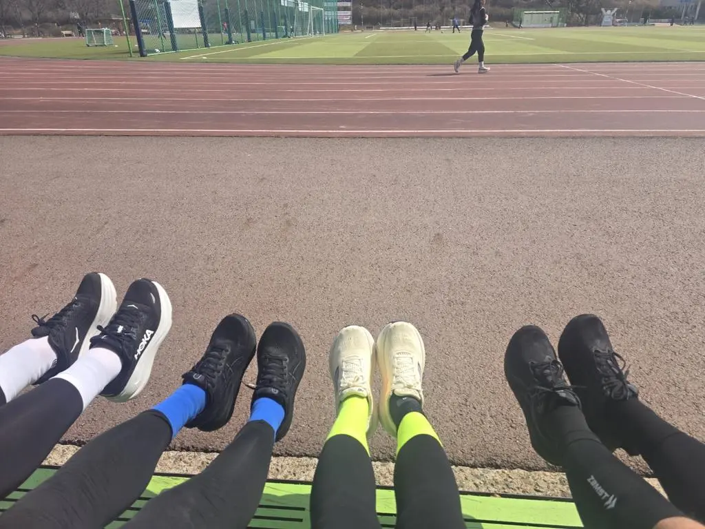 효과는 사실 모르겠지만 확실히 일반양말과는 달라요