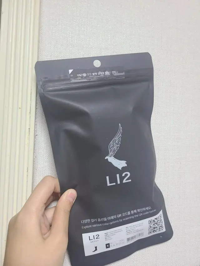 겨울 막바지에 사서 ㅎㅎ 따뜻하게 잘 신었어요!
