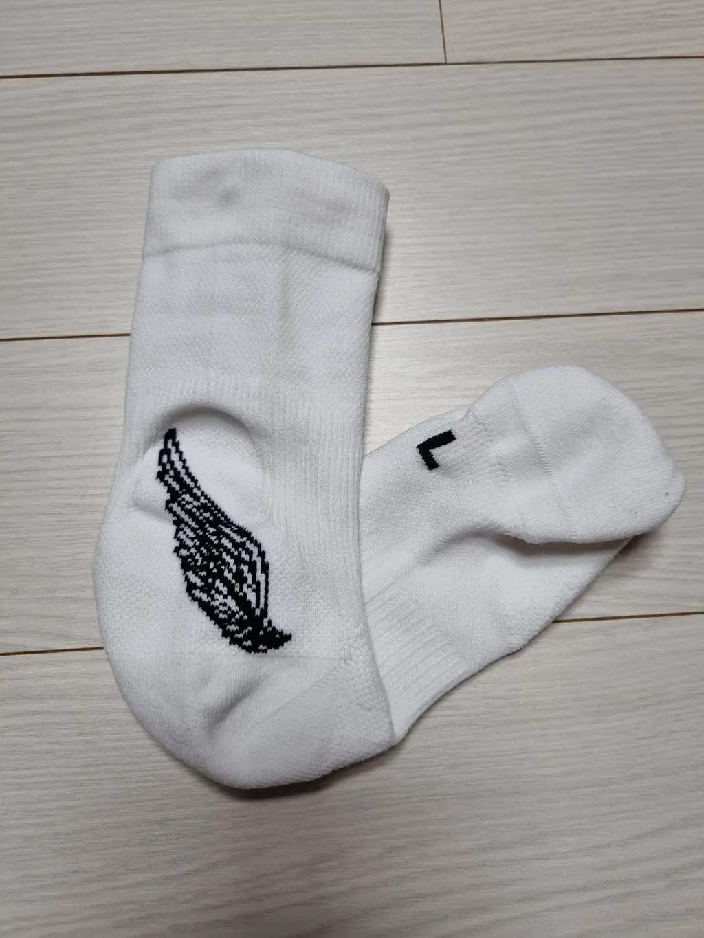 날개가 멋있어요.