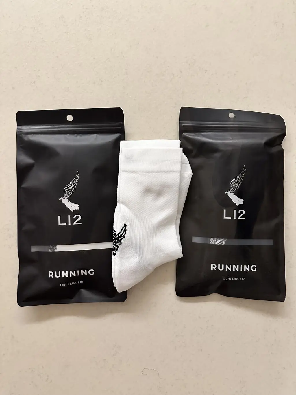 신고 달려봣는데 쫀쫀하니 좋습니다!