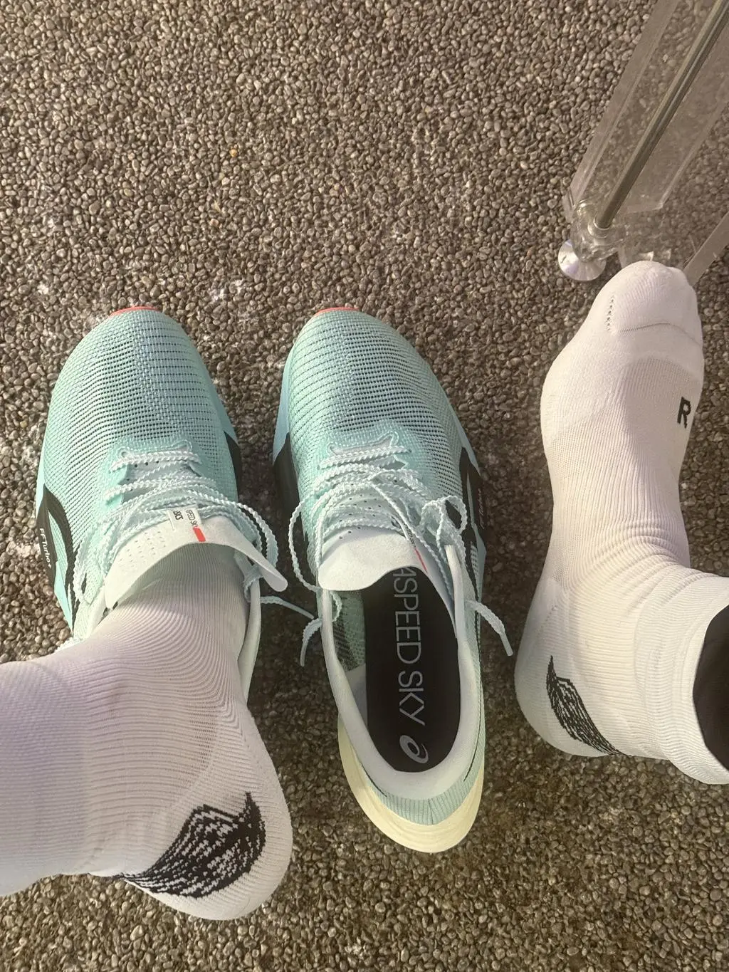 통기성 너무 좋고 발을 딱 잡아주어서 너무 편해요