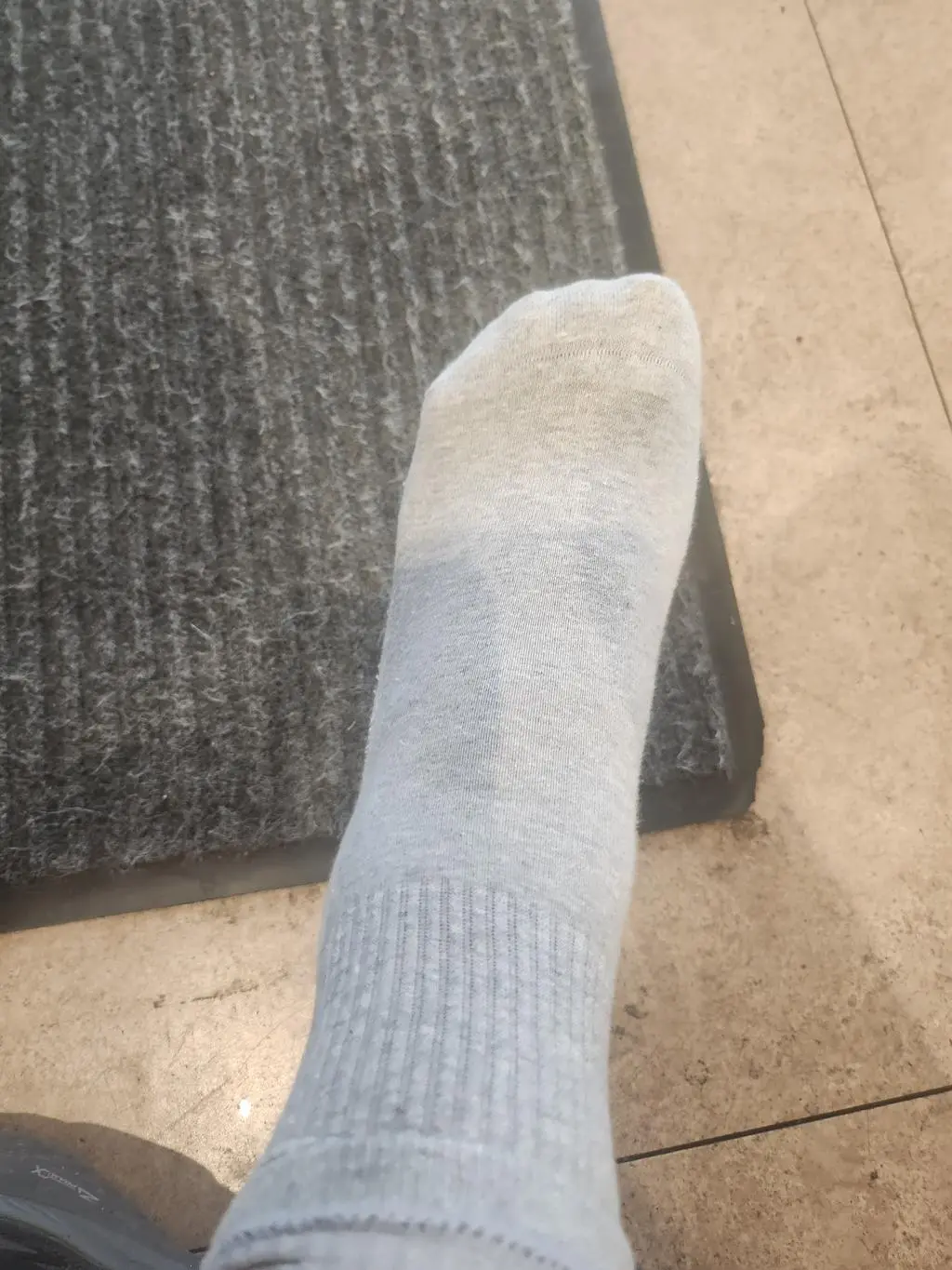 벌써 두번째 구매네요 신으면 보풀이 나긴하지만 구래도 바닥의 포근함과 몇번 빨아도 