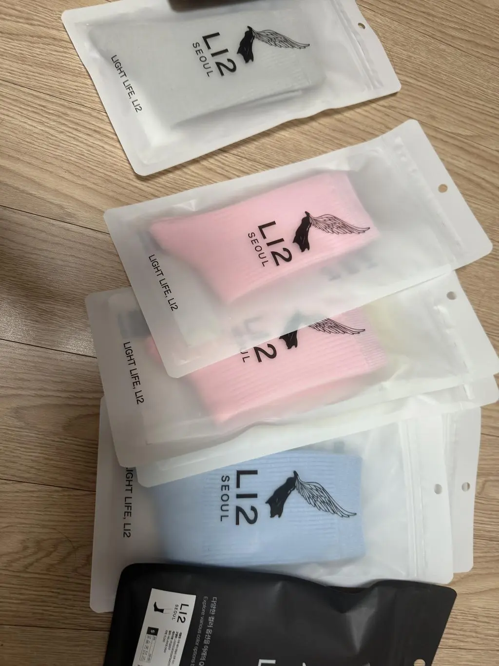 여름에 잘 신을듯