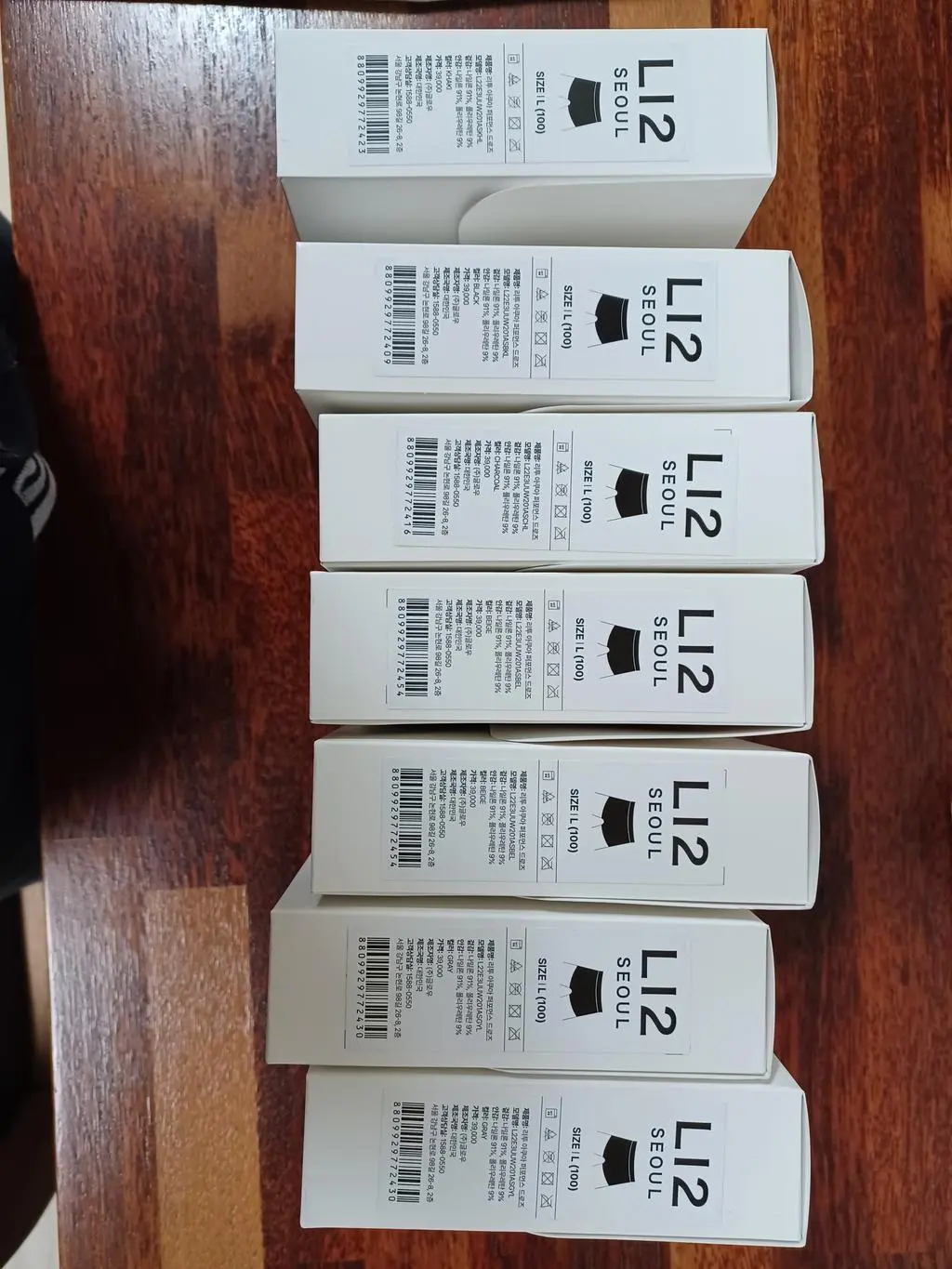 배송은 총알배송 상품은 디자인 품질 모두 만족스럽습니다.