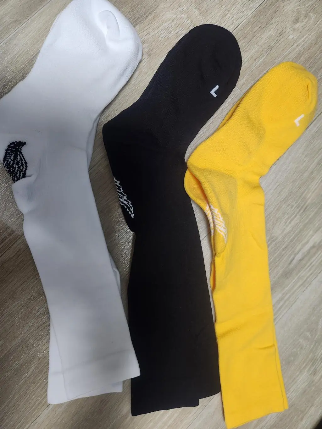 런닝할 때 잘 사용하고 있어서 재구매 했어요. 좋은 제품인 걸 알기에 재구매 했는데, 