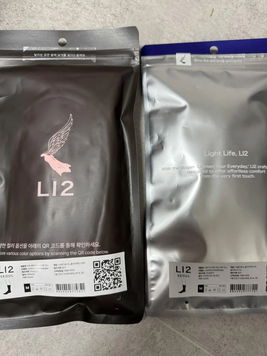 러닝양말 중에 요즘 가장 핫하다고 해서 기본인 블랙 윙을 구입했습니다
