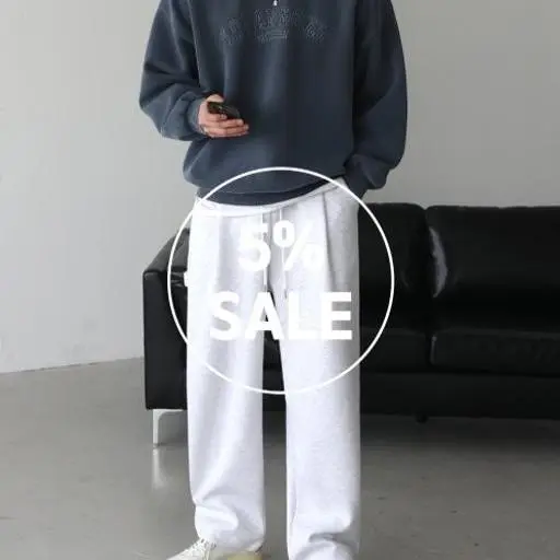 레이어드 반팔+피그먼트 맨투맨+카펜터 트레이닝 팬츠 코디