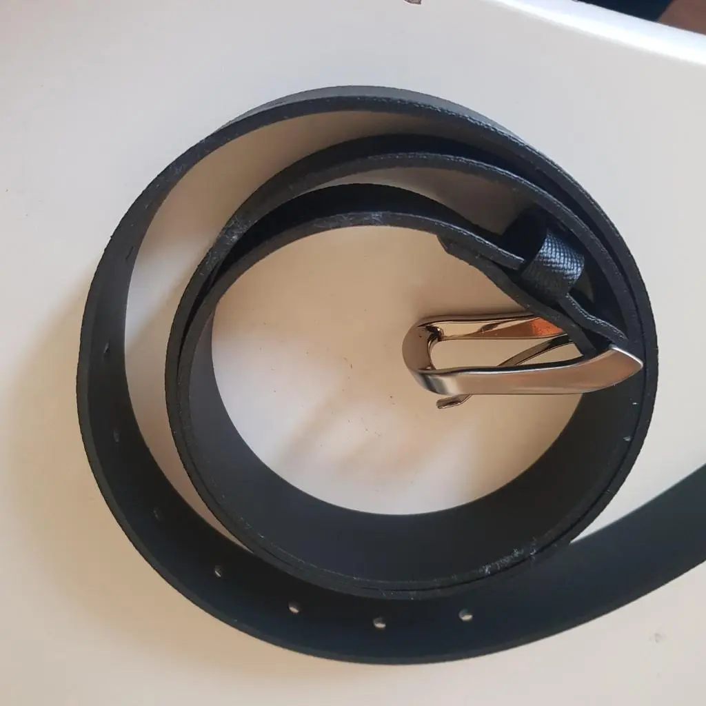 [하이버 리뷰] 벨트가 당장 필요했는데 심플하고 청바지에도 잘어울리고 좋아요!!