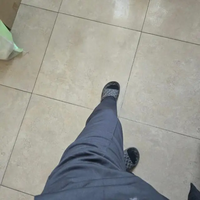 가볍고 핏도 괜찮네요
