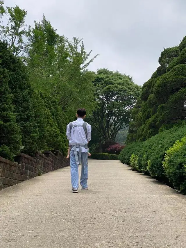 얇고 시원하네요 ㅎㅎ
