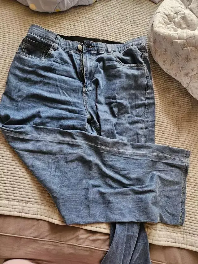 남편히 맘에 들어해요 밑위길이도 길어서 편하다고 하네요
