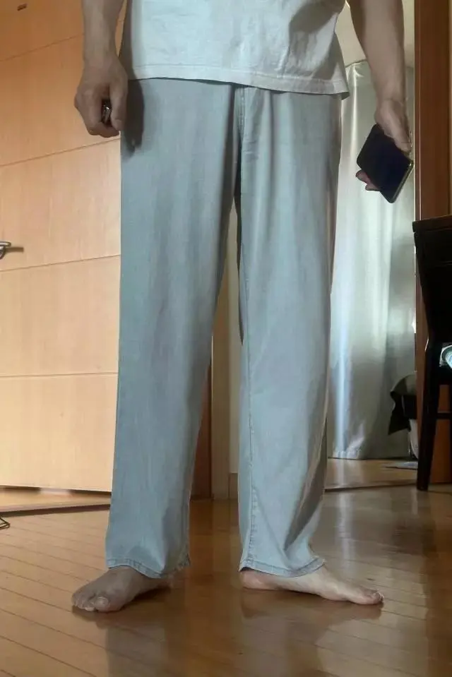 아빠 사드렸는데 처음엔 어색해 하시더니 계속 이거만 입고 나가시네요 웃참..ㅋㅋㅋ
