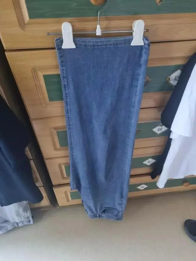 땀도 안차고 너무 시원하네요 사이즈도 살짝 크지만 여름이라 오히려 더 좋았네요
