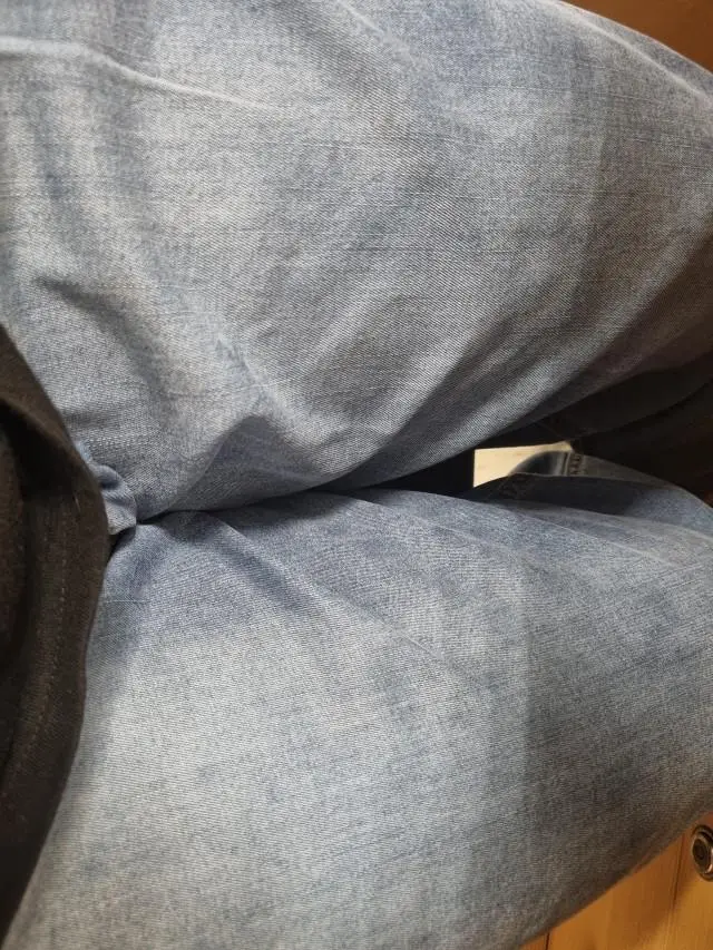 바지 너무 편하고, 핏도 예뻐서 좋아요
