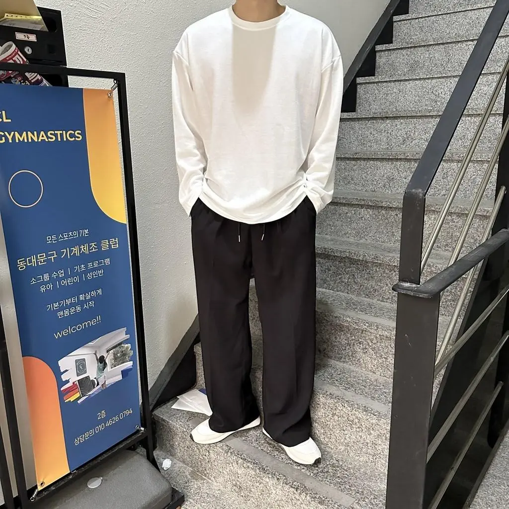 172 60키로 S사이즈 딱좋아요
