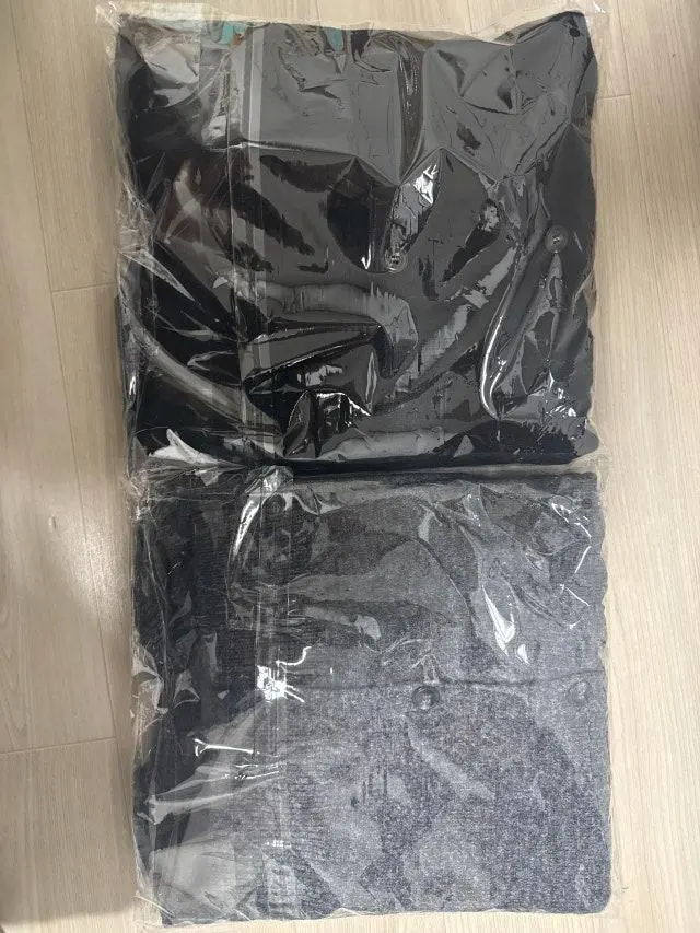 배송은 느렸지만 잘 받았습니다.
