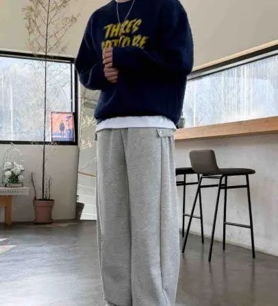 착용감이 말도 안 되게 편해서 진짜 자주 손이 갑니다 배송도 빠르게 다른 색상도 구매