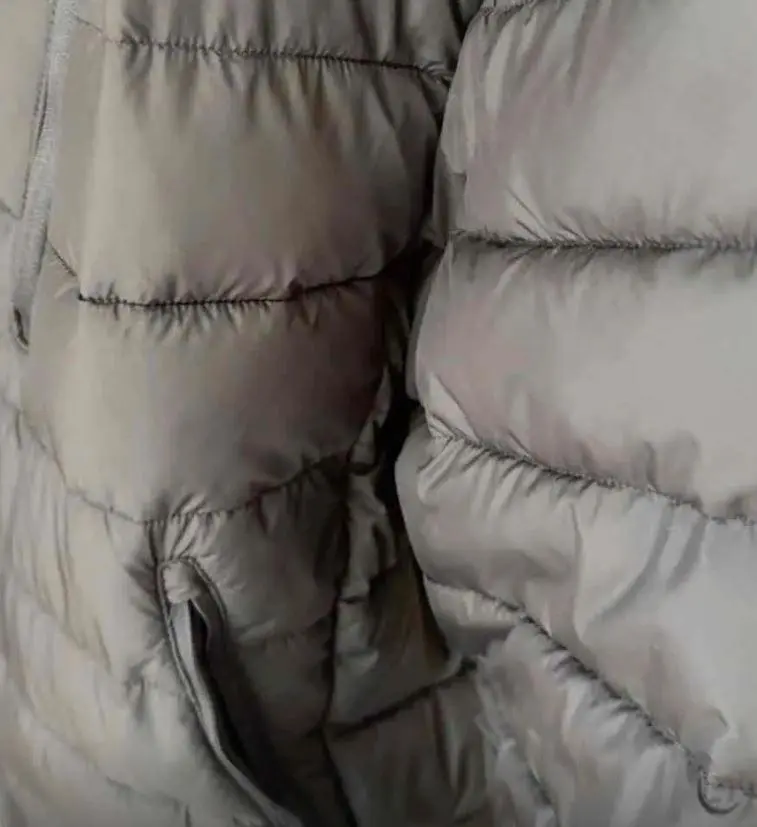 이너 껴 입어도 편할 정도의 여유핏이라 겨울내내 입을거 같습니다 