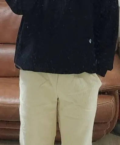 코듀로이 느낌 좋아해서 주문해봤는데 생각했던거보다 더 이뻐서 좋아요 이쁜 옷 감사합