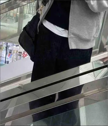 기모 팬츠라 해서 무거울 줄 알았는데 
