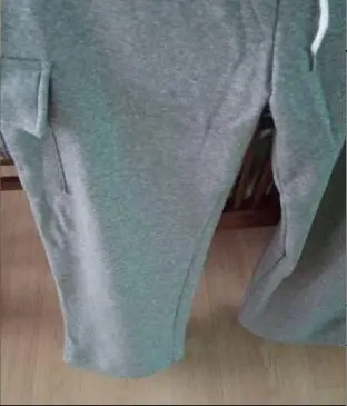 얇아보이지만 기모가 부드럽고 따뜻합니다 