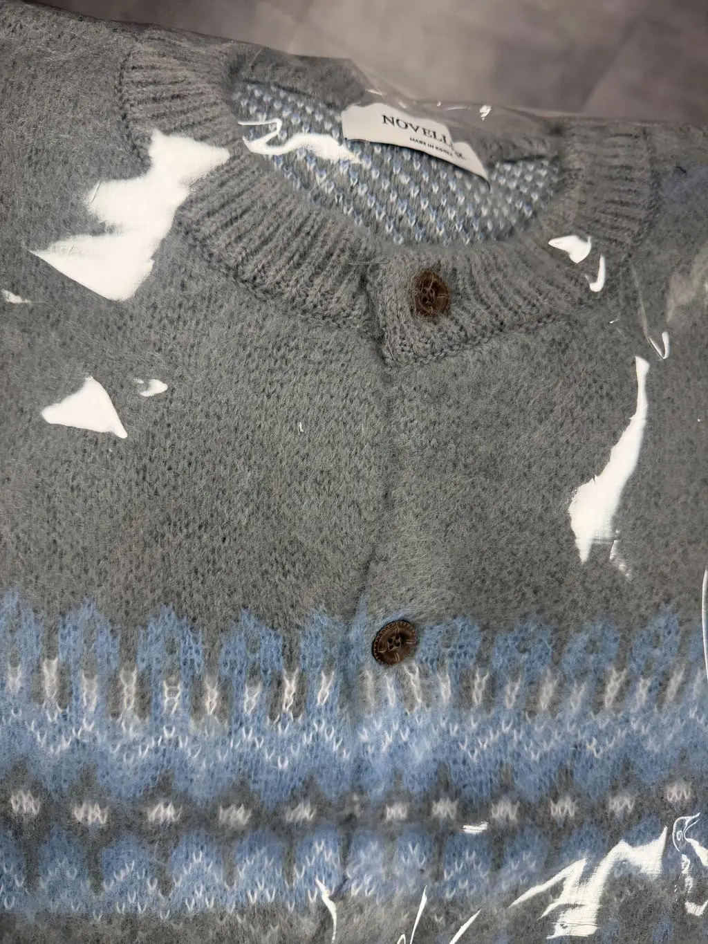 노르딕 가디건 하나 사고싶었는데 이쁜 상품 찾다가 여기까지 오게됐습니다 옷이 전체적