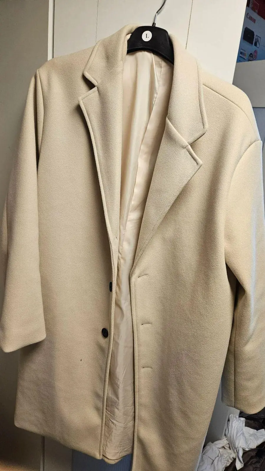 오빠 코트 뺏었어요
